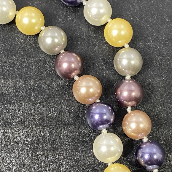 KJL Multicolor Faux Pearl Necklace Knotted 44" L  Kenneth Jay Lane 10mm Beads - Picture 5 of 15
